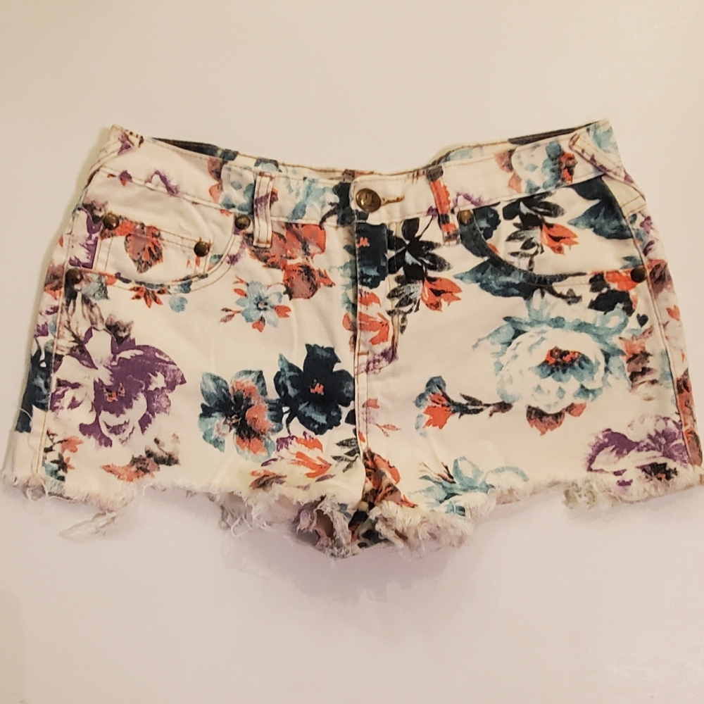 Free People Floral Jean Shorts sz 29